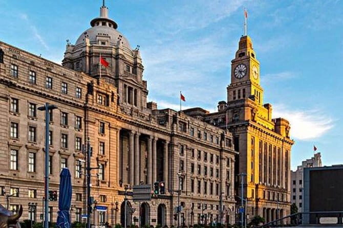 2.5-Hour Private Shanghai Bund Walking Tour including Local Dumpling Tasting - Hotel pickup and taxi to the Bund: how the start keeps you relaxed