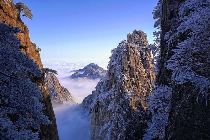 2-Day Private Trip to Huangshan and Hongcun from Shanghai with Accommodation - Overnight at the peak: comfort that helps sunrise planning