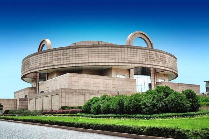 2-Day Shanghai Highlight Tour Combo Package - Day 1: Shanghai History Museum, People’s Square, Nanjing Road, and the Bund