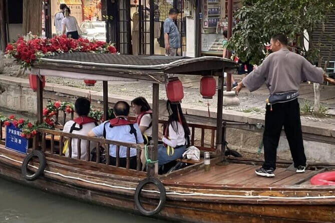 2-Day Zhujiajiao Water Town, Shanghai and Suzhou Private Tour - Day 1: Zhujiajiao Water Town With Canals and Stone Bridges