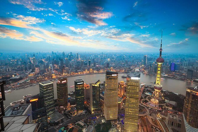 3-Hour Shanghai Bund Swift Tour with River Cruise or Skyscraper - Huangpu River cruise: 50 minutes of skyline magic (day or night)