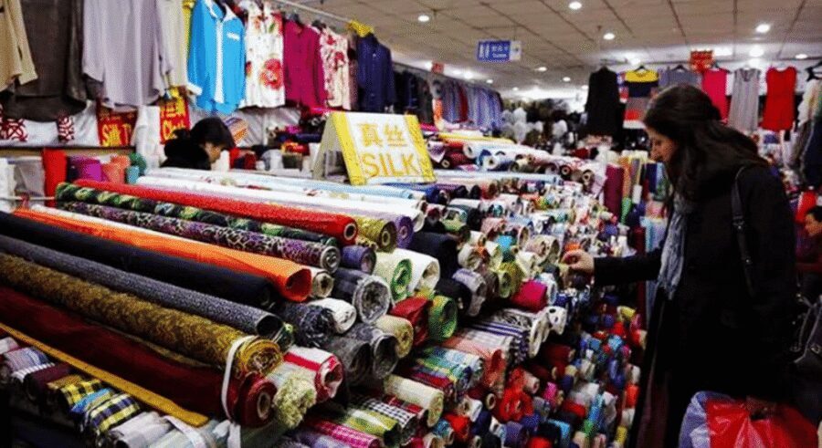 4-Hour Private Shanghai Shopping Tour with Local Expert - Optional direction: Nanjing Road and local food ideas
