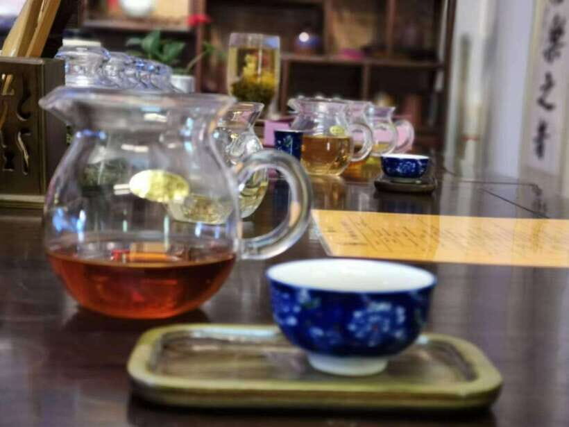 4-Hour Shanghai Best Garden and Temple Tour with Tea Tasting - Key things I’d circle on your map