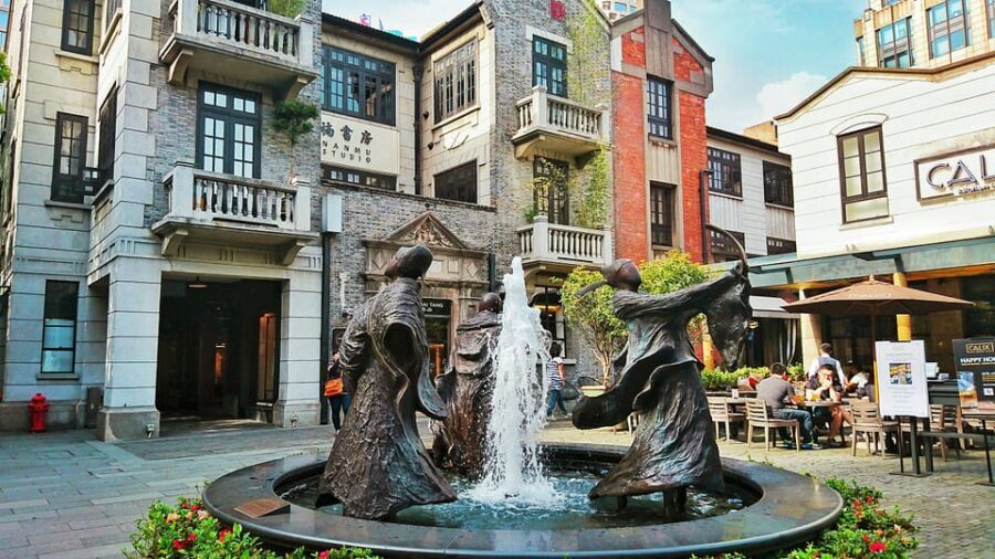 All Inclusive Shanghai City Tour by German-Speaking Guide - The French Concession: Stone-Framed Lanes, Cafes, and Creative Streets