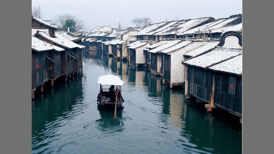 Delve into Wuzhen Water Town: Private Tour from Shanghai - Key things to know before you go