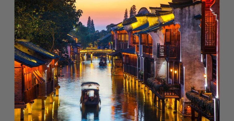 Delve into Wuzhen Water Town: Private Tour from Shanghai - Entering Wuzhen: East Gate (Dong Zha) and West Gate (Xi Zha)