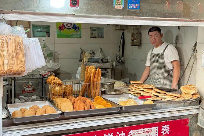 Discover Local Life and Street Food Shanghai Bike Adventure - Street Food Stops: What’s Included and How to Eat with Confidence