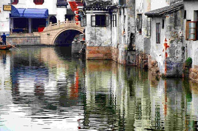 Group Day Tour in Suzhou and Zhouzhuang from Shanghai - Entering Zhouzhuang Water Town: 900 Years of Stone and Water