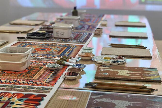Hands On Chinese Cave Murals with Local Expert - Practical details that affect your comfort