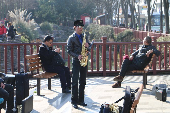 Old Shanghai City Walking Tour - Xintiandi and the Former French Concession shift: old Shanghai gives way