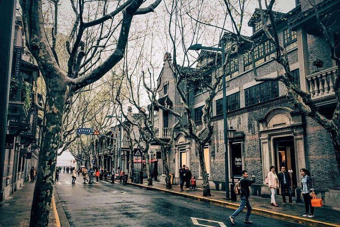 Private Amazing Shanghai City Day Tour in Your Way - Yu Garden: classic gardens with real old-city atmosphere