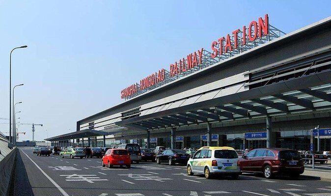 Private Arrival Transfer from Hongqiao Railway Station to Shanghai City - A Straight Shot From Hongqiao Into Real Shanghai
