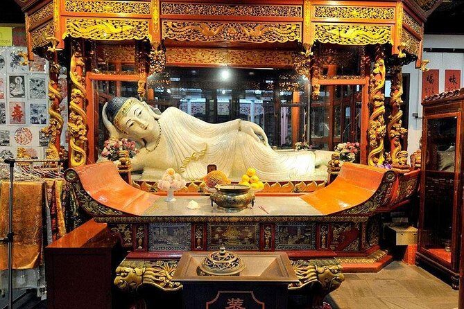 Private Customized Shanghai Shore Excursion Tour of City Highlights with Lunch - Nanshi Old Town: narrow lanes for shopping and everyday Shanghai finds