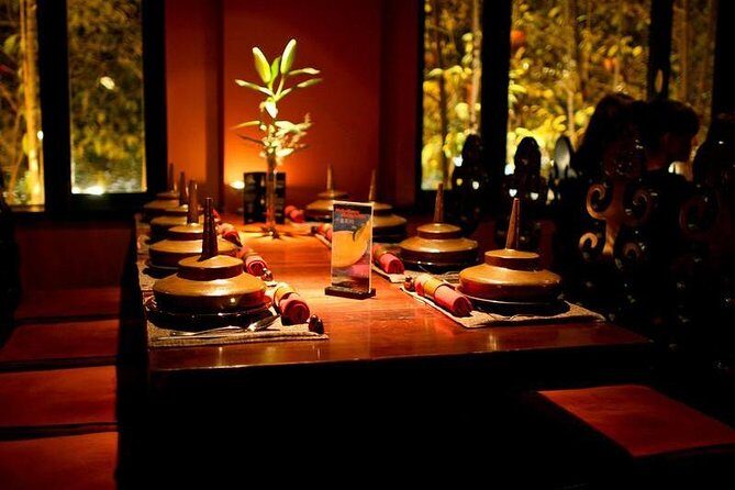 Private Half Day Shanghai City Customized Tour with Lost Heaven Dining - Yuyuan Old Street: the Old Town lane-and-market feel