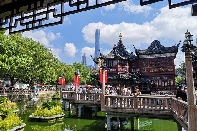 Private Tour of Shanghai Highlights and Zhujiajiao Water Town in One Day - The Bund (Wai Tan): skyline views with almost zero hassle