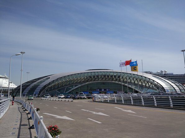 Private Transfer: Hotel to Shanghai Wusongkou Cruise Terminal (Baoshan Port) - The drive: direct, air-conditioned, and built for time pressure
