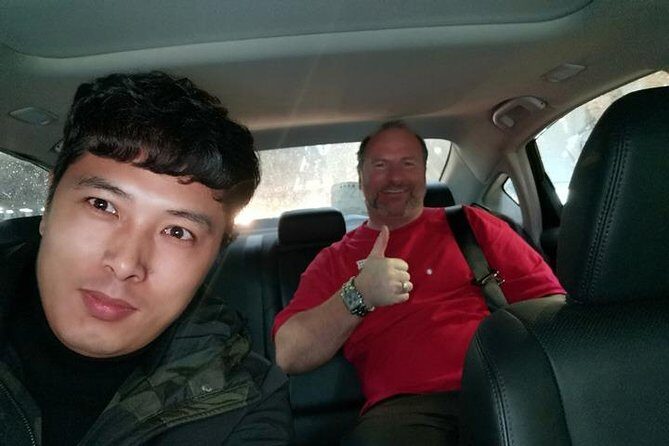 Shanghai Hongqiao Airport To Shanghai Hotel:Private transfer with Meet service - The ride itself: air-con comfort and luggage-friendly setup