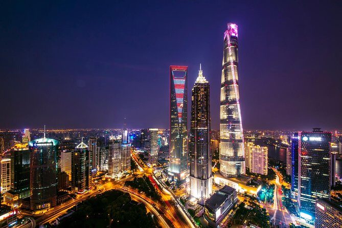Shanghai in a Day: A Whirlwind Tour of the City's Highlights - Yu Garden and Yuyuan Old Street: old Shanghai in a small, walkable world