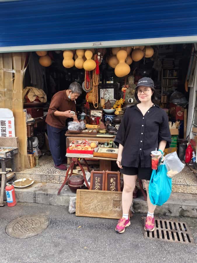 Shanghai Must-See and Foodie Test Bike Tour( Day & Night) - Why this Shanghai bike route works (and saves your energy)