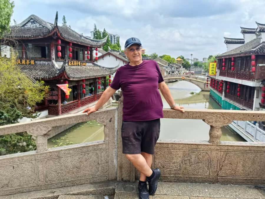 Shanghai Must-See and Foodie Test Bike Tour( Day & Night) - The route in order: Nongtang, Concessions, and skyline payoff