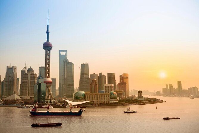 Shanghai Private Night Tour with Huangpu River Cruise, the Bund and Xintiandi - Key highlights at a glance