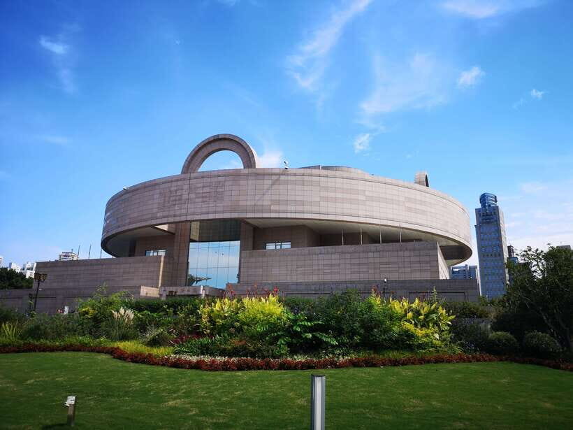Shanghai: Private Tour of the Shanghai Museum - Bronze Gallery: Shang and Zhou ritual power, explained in plain language