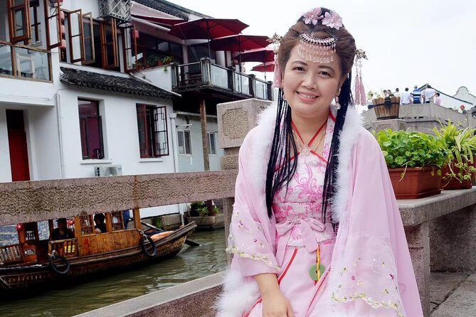 Shanghai Zhujiajiao water town,Yugarden&Bund one day tour - Xiaolongbao light meal: a practical break that doesn’t eat the day