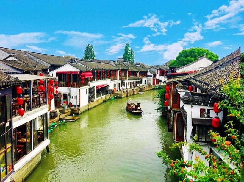 Shanghai: Zoo and Zhujiajiao Water Town Tour with Boat Ride - Zhujiajiao’s Tallest Bridge: Your First Big Photo Moment