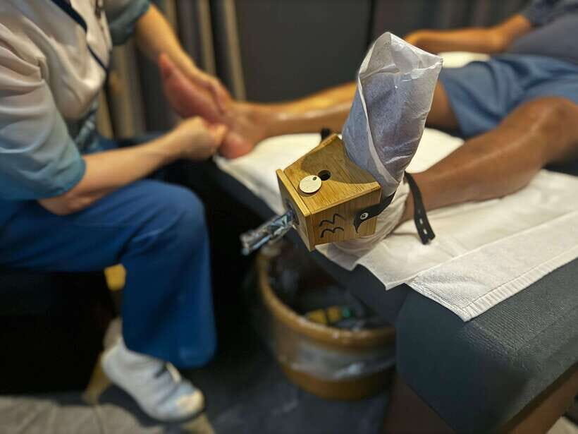 Shanghai:Authentic Chinese Body/Foot Massage, Hair& Head SPA - Checking in with Bonnie: your calm translator and organizer