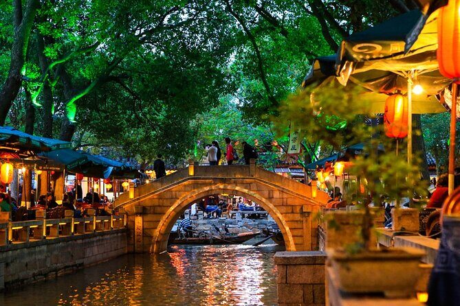 Tongli Water Town Private Day Trip from Shanghai with Tuisi Garden and Boat Ride - Stop 1: Tongli Water Town streets, canal views, and what to expect in 2 hours