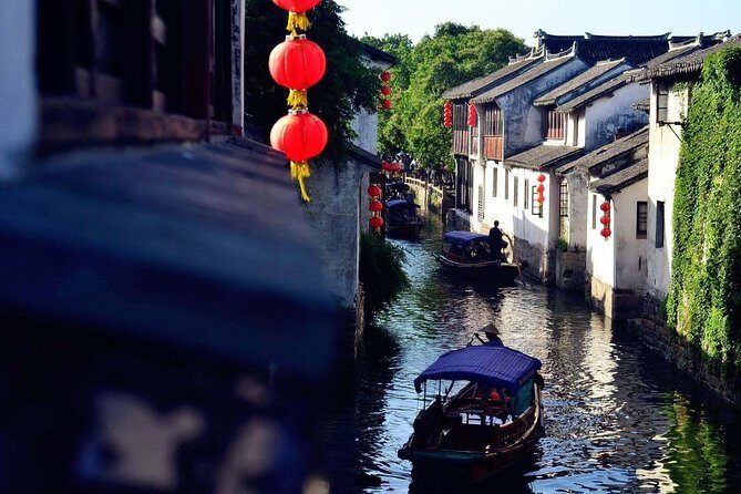 Zhouzhuang and Tongli Water Town Private Transfer Service from Shanghai - Getting Picked Up: Private Door-to-Door Logistics That Save Your Energy