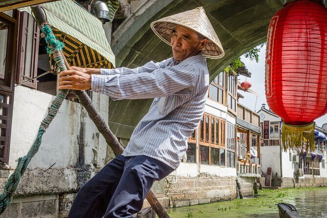 Zhujiajiao and Yu Garden Tour with Wonton Making in Shanghai - Key points to know before you go