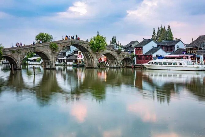 Zhujiajiao Water Town Self-Guided Tour with Private Transfer from Shanghai - Private door-to-door transfer: how the ride actually helps