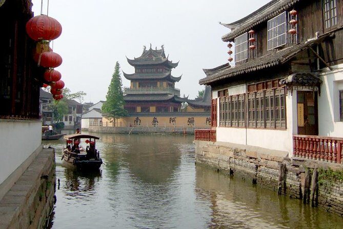 Zhujiajiao Water Village & Seven Treasure Town Day Tour from Shanghai - Should You Book This Seven Treasure Town and Zhujiajiao Tour?