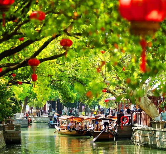 Zhujiajiao with Private Customized Shanghai City Highlights - Zhujiajiao’s old stone lanes and Fang Sheng Bridge viewpoint